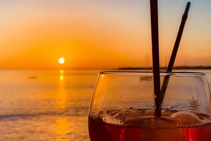 Cavtat/Mlini: crociera al tramonto con piatto freddo e vino