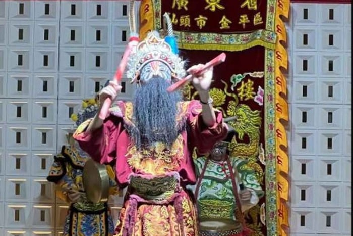 Chaozhou: Chen Cihong's Residence Tour with Yingge Dance