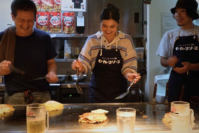 Prepare Okonomiyaki em um Local Secreto de Hiroshima