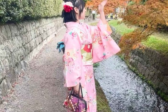 Eikando Temple Kyoto: Kimono Rental with Hair Styling