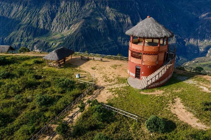 Au départ de Chachapoyas : excursion Huancas et canyon du Sonche