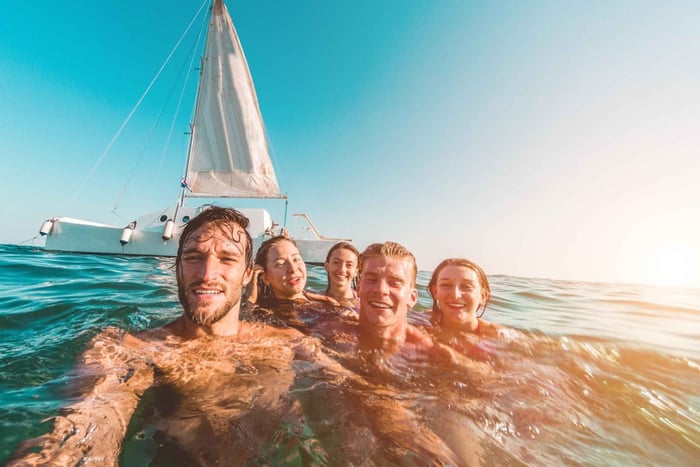 From Playa del Carmen: Catamaran with Drinks, Snorkeling and Optional Lunch