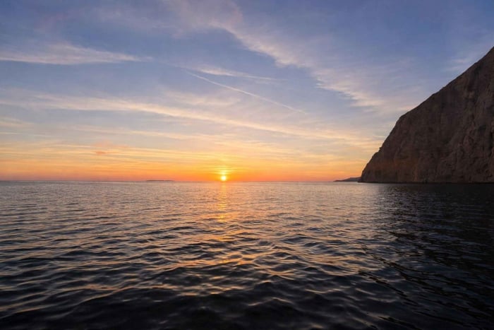 Kalamata : croisière au coucher du soleil en catamaran, privée ou partagée