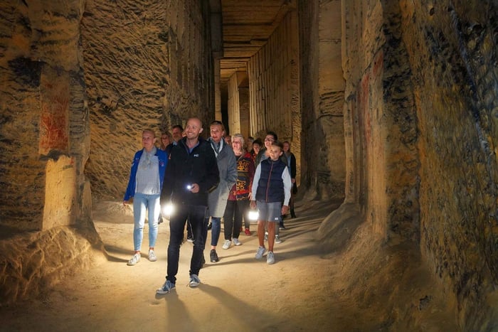 Maastricht: Zonneberg Caves Guided Tour