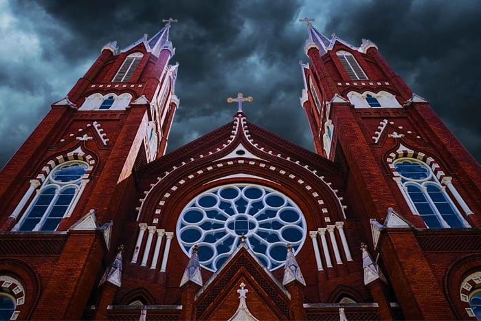 Macon Ghost Tour: Moonlight's Mourning Hauntings