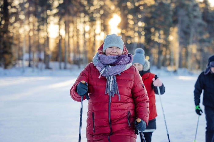 Mäntyharju: Snowy Forest Walk & Lakeside Campfire Lunch