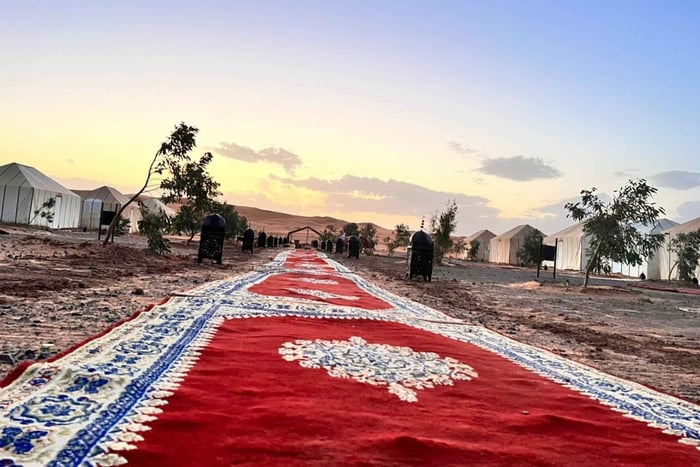 Merzouga on a Budget: Desert Camp, Dinner & Camelride