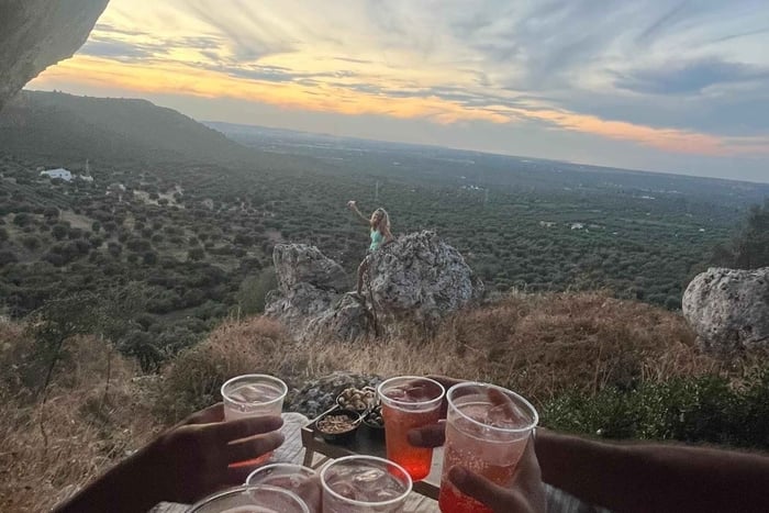Ostuni: Guided Sunset Tour Among the Hills with Aperitif