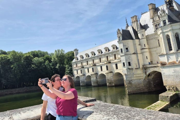 Paris Loire Valley 3 Castles Tour with Chambord & Chenonceau