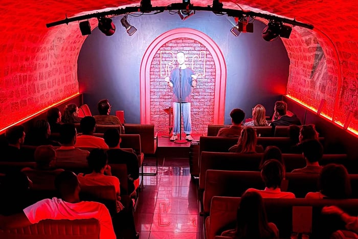 París: Espectáculo de «stand-up» en el Red Comedy Club