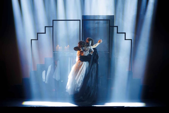 Paris – Föreställningen Fantomen på operan på Théâtre du Gymnase / Paris