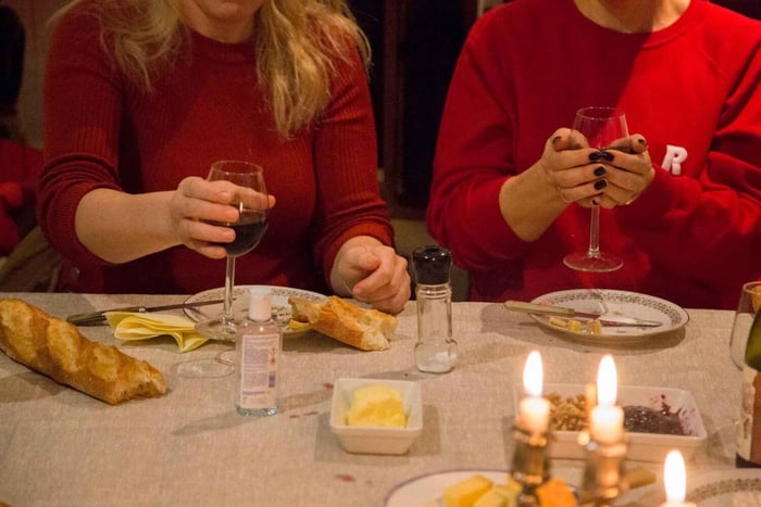 Paryż: Degustacja wina i serów z szefem kuchni-sommelierem