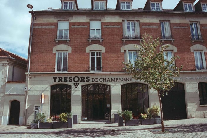 Reims: Tasting of Exceptional Champagnes at the Trésors de Champagne Club