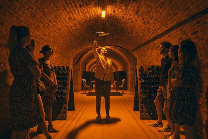 Aÿ-Champagne: Champagne House Tour and Tasting Class