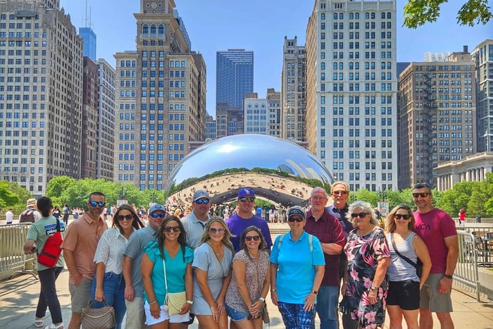Chicago: Best of Attractions Walking Tour +Bike/Kayak Rental