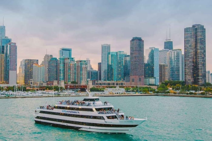 City Cruises Chicago: lunch- of dinercruise op Lake Michigan