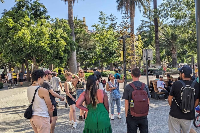 Tour a pie de 3 horas por Santiago