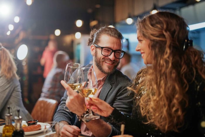 Tour privado guiado a pie por Santiago con cata de vino chileno
