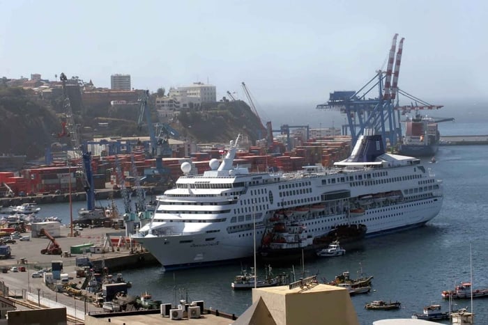 Vanuit Santiago: Privétransfer naar de pier van San Antonio