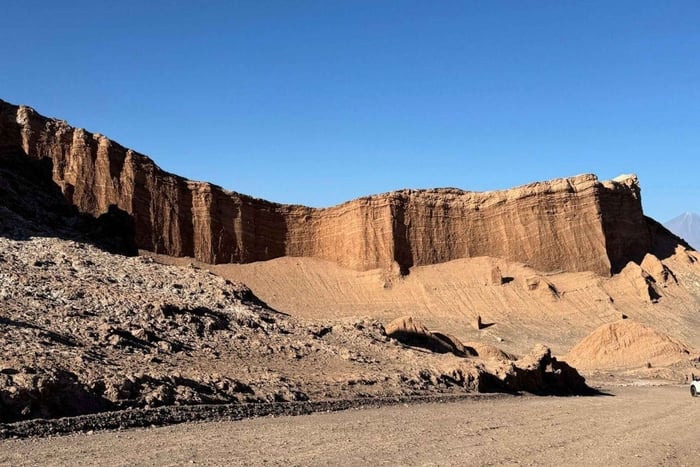 Dos experiencias en un día: aguas termales de Puritama + Valle de la Luna