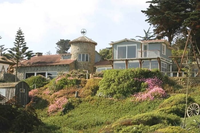 Wellness Center Experience and Pablo Neruda's Isla Negra Tour
