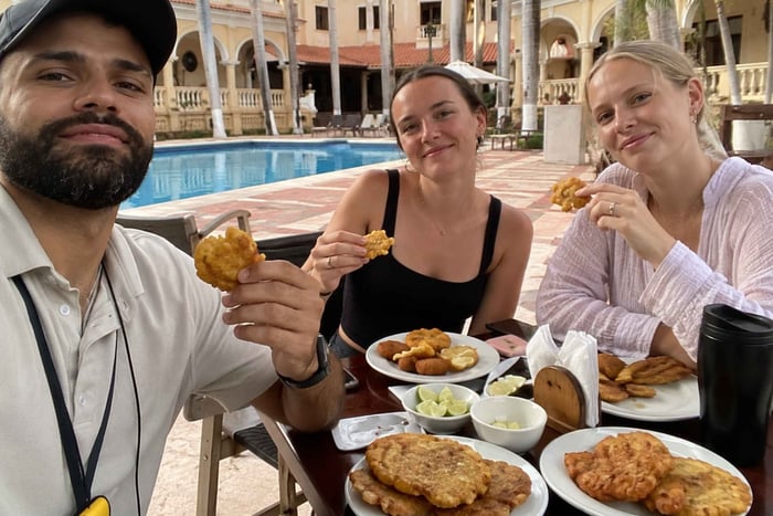 Barranquilla: El Prado - Food Tasting & Boat Ride