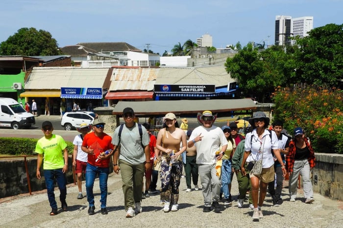 Cartagena: Excursão Turística de 2 Dias, Cruzeiro ao Pôr do Sol e Dia na Praia