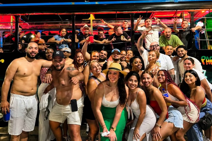 Cartagena bei Nacht: Chiva Rumbera & Disco