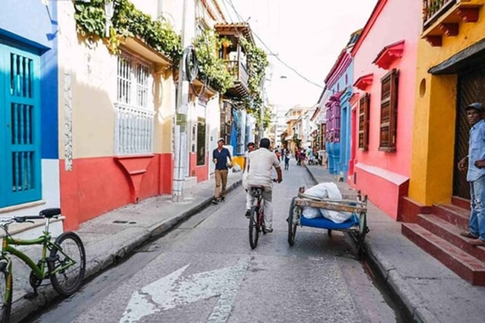 Cartagena: Cartagena City Sightseeing Tour by Bike