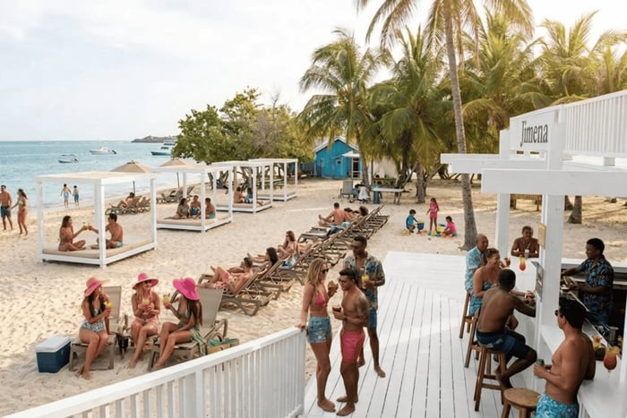 Cartagena Islas del Rosario, Isla Grande Club Beach og velkomstdrink