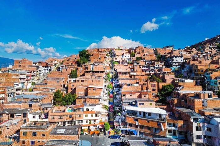 Comuna 13: Historie, kultur, kunst og transformasjon
