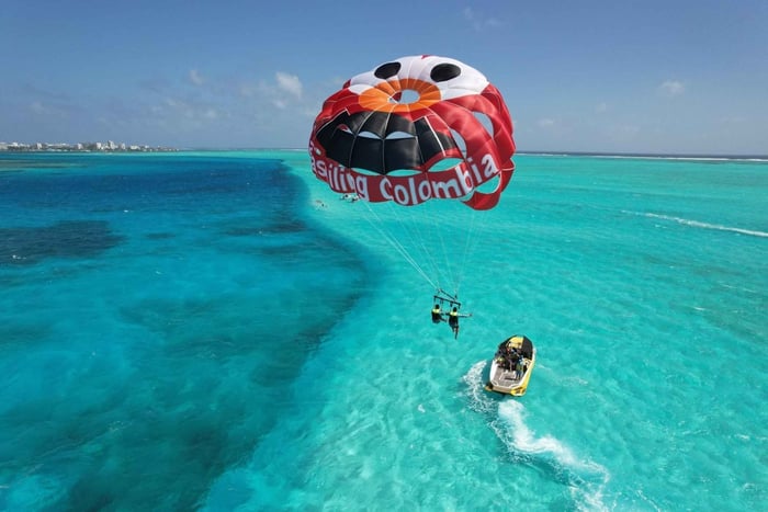 Fly over the 7-Colored Sea Parasail San Andres + Go PRO Camera Included