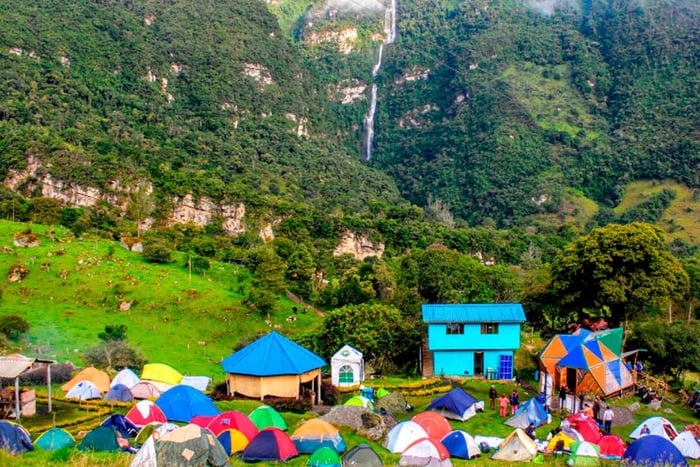 From Bogota: La Chorrera Waterfall Guided Hike