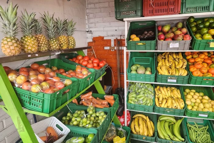 Tour del mercato della frutta con un gastronomo