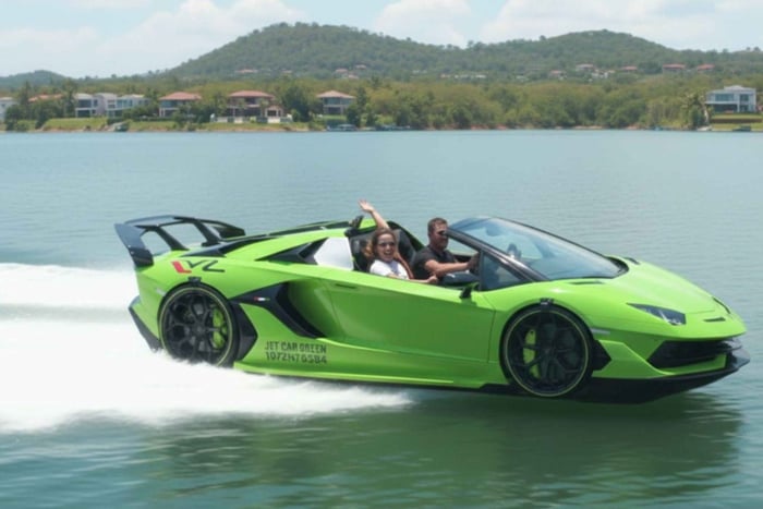 Guatapé: JetCar-Fahrt auf dem Stausee mit Blick auf den Peñol-Felsen