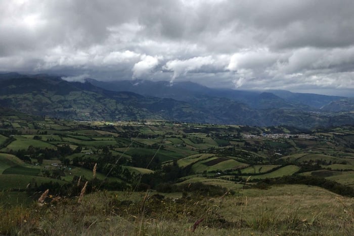Randonnée dans le parc national de la lagune de Telpis sur le volcan Galeras