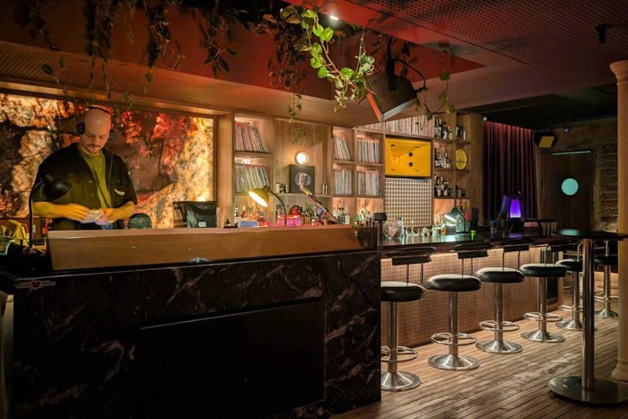 Medellín After Dark: clubes de reggaeton e vida noturna local