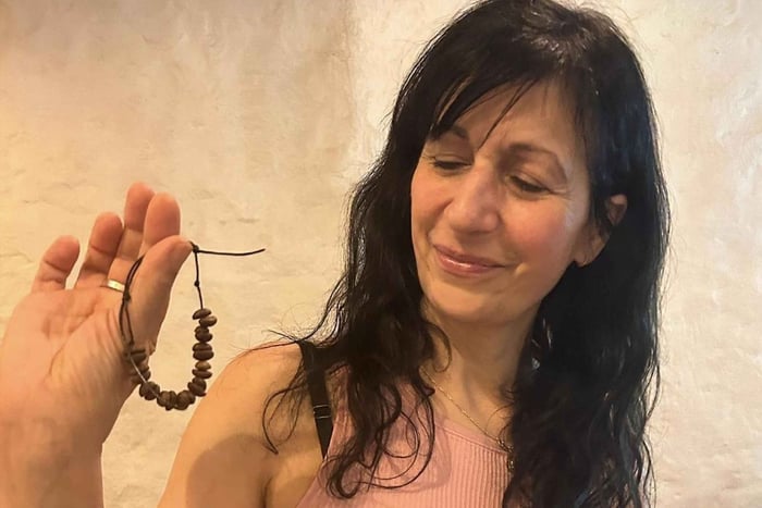 Medellín: taller de joyería con café con recogida
