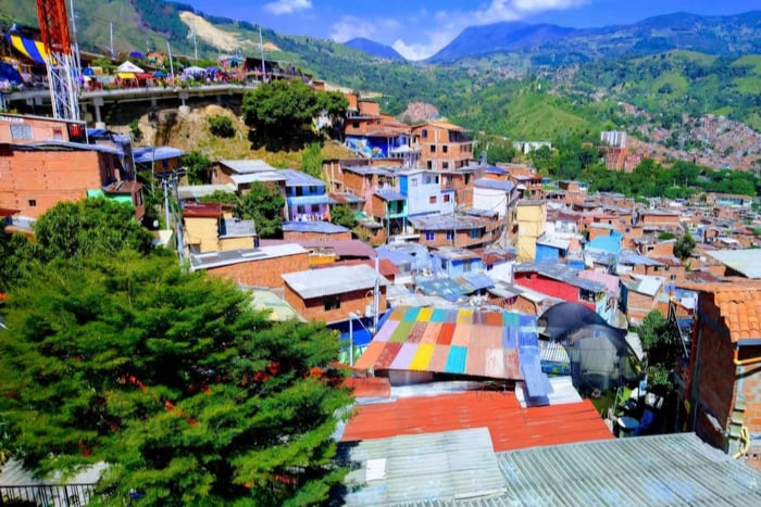 Medellín : visite guidée des graffitis de Comuna 13 avec un guide de la région