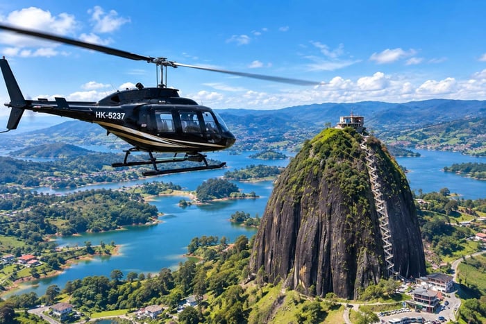 Medellín: Passeio de Helicóptero sobre a Cidade
