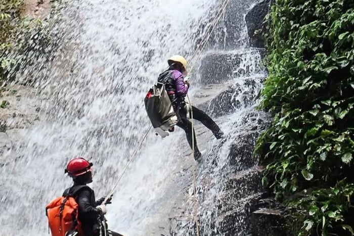 Santa Marta & Minca: Jungle Hike and Waterfall Rappelling