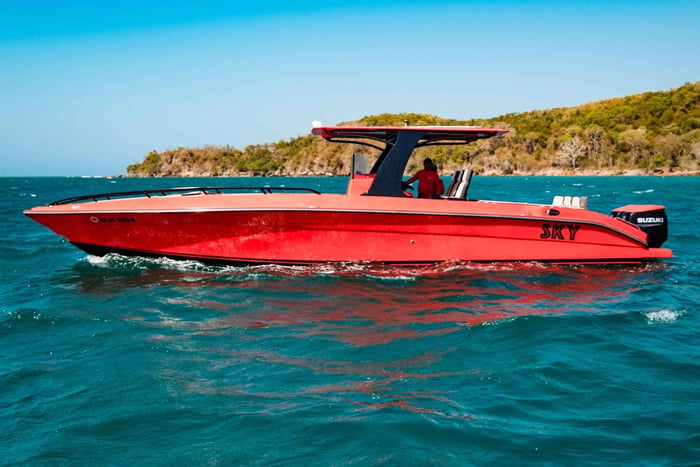SKY BOAT: Private Full Day Luxury Boats