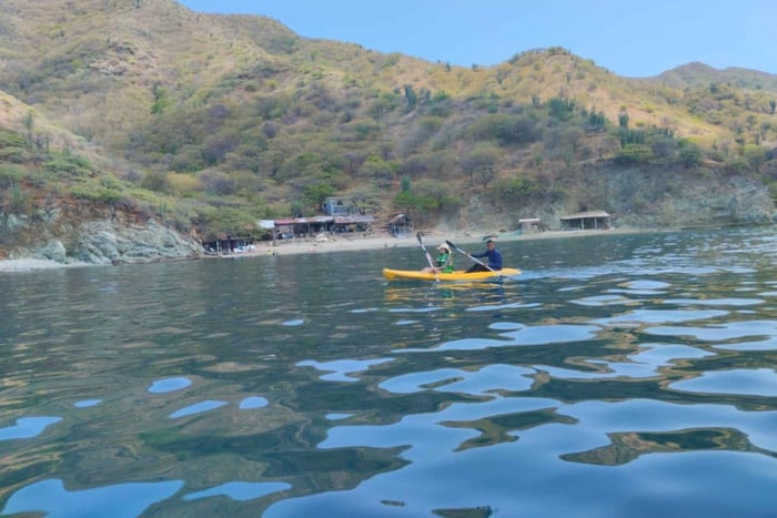 Taganga: Aluguel de caiaque em Playa Grande com guia de segurança