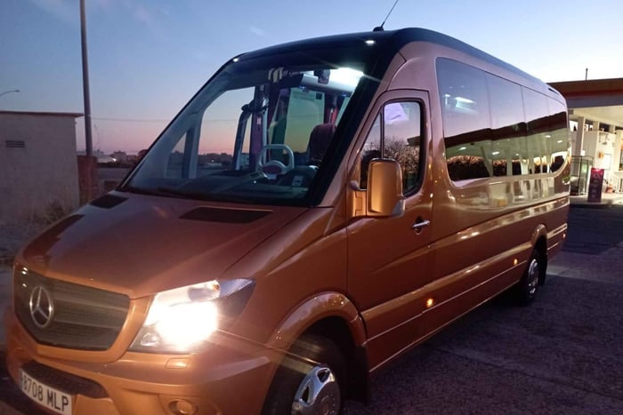 Barcelona: Airport Transfer to Sant Feliu de Guíxols