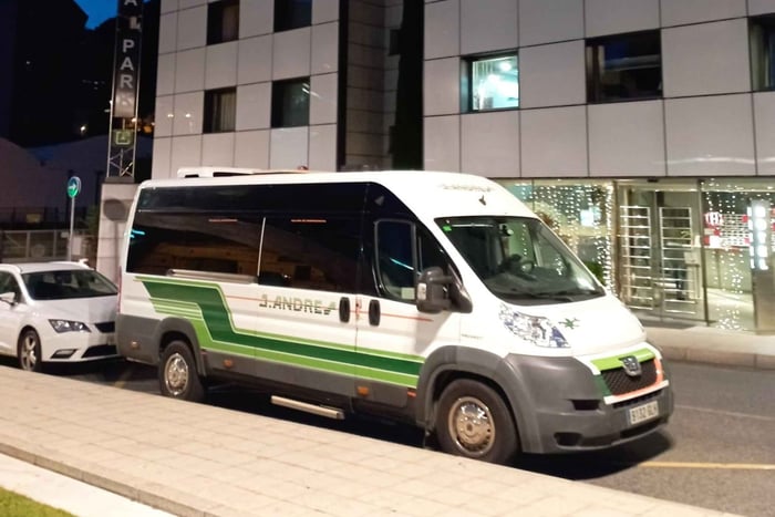 Barcelona: Airport Transfer to Tossa de Mar