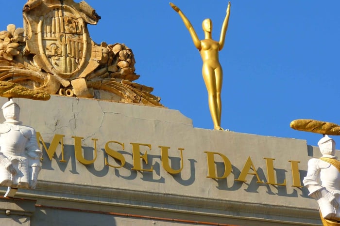 Visite guidée du Théâtre-Musée Dalí