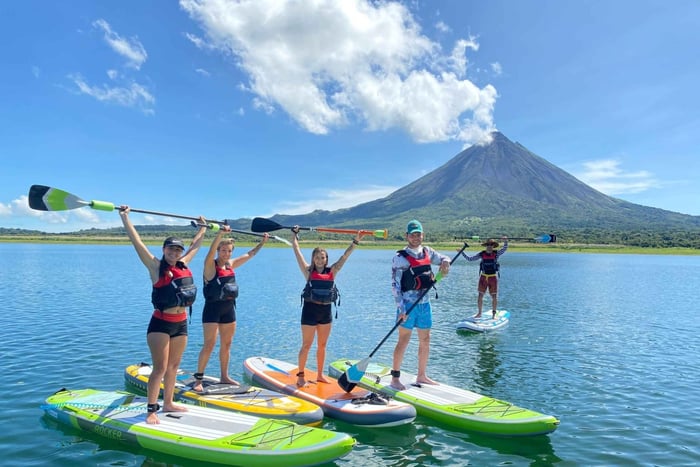 El Castillo: Alquiler de Standup Paddleboard o Kayak en el Lago Arenal