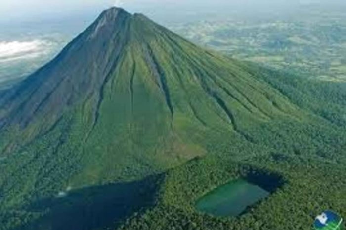 Explore 4 Days, 3 Volcanoes, 4 Beaches, All Inclusive