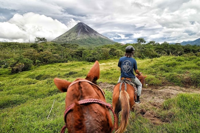 Horseback Riding and Wellness: Enjoy a Ride and a Clay Mask in Arenal