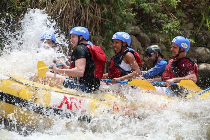 La Fortuna: Arenal Rafting Alta Balsa Rapide di classe 3 e 4